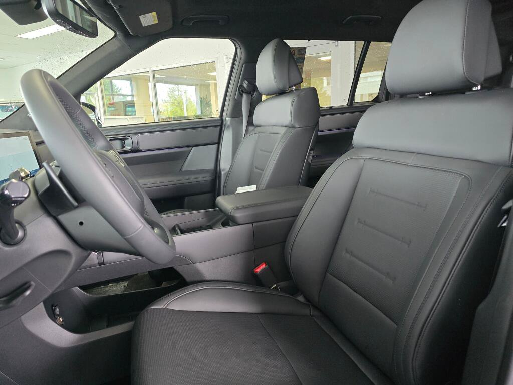 New 2026 Hyundai Santa Fe Calligraphy AWD/4WD image 16