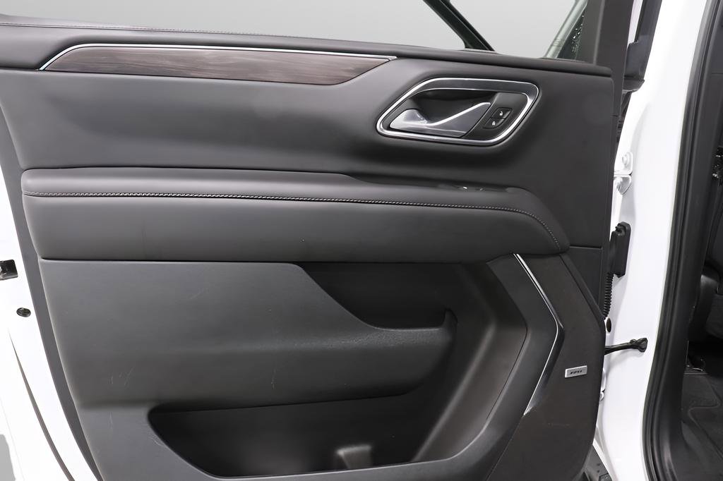 Used 2024 Chevrolet Suburban LT AWD/4WD image 24