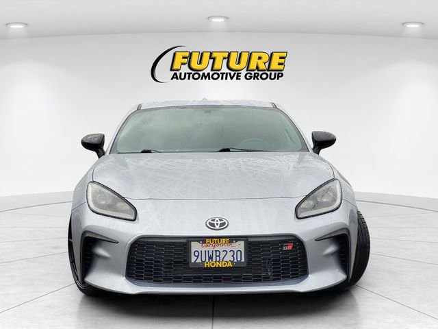 Used 2025 Toyota GR86 Premium w/ ALL Weather Mat Package (TMS) image 2