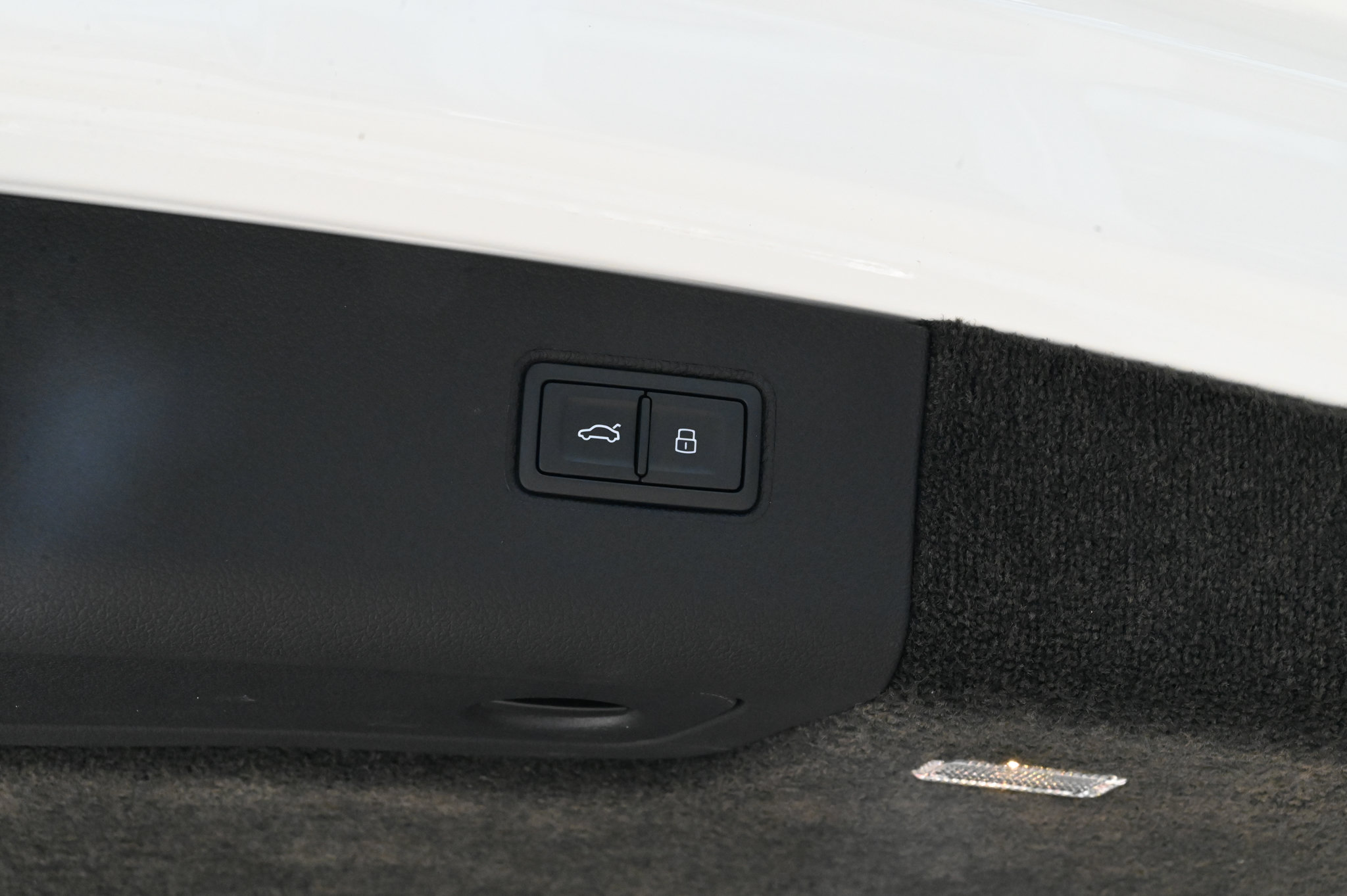 Used 2023 Bentley Bentayga AWD/4WD image 49
