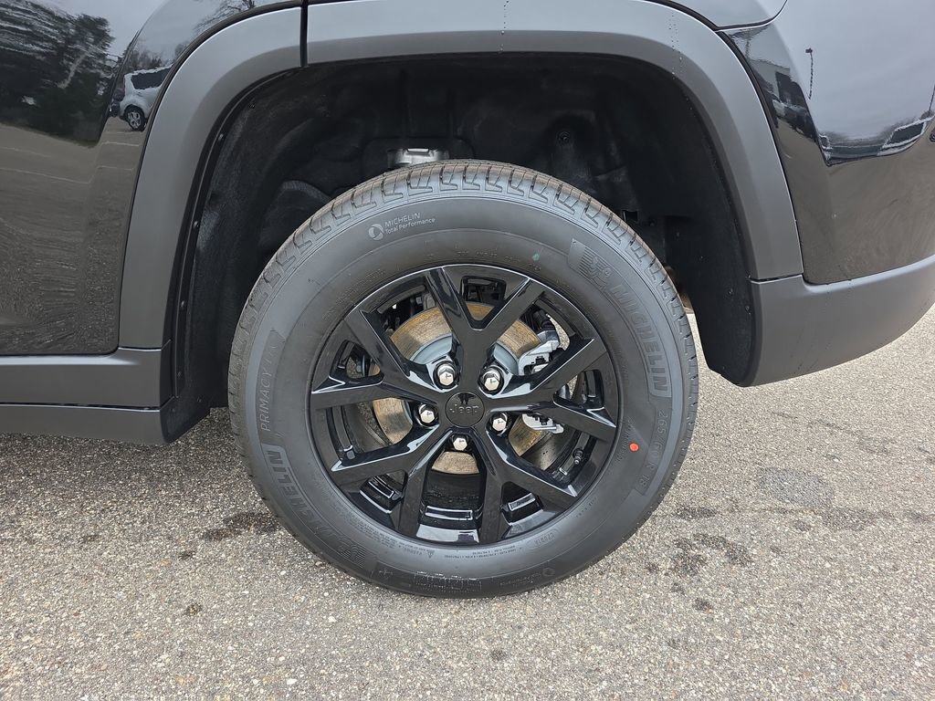 New 2026 Jeep Grand Cherokee Altitude AWD/4WD image 34