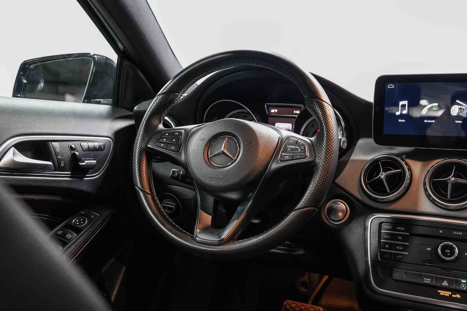 Used 2016 Mercedes-Benz GLA 250 image 15