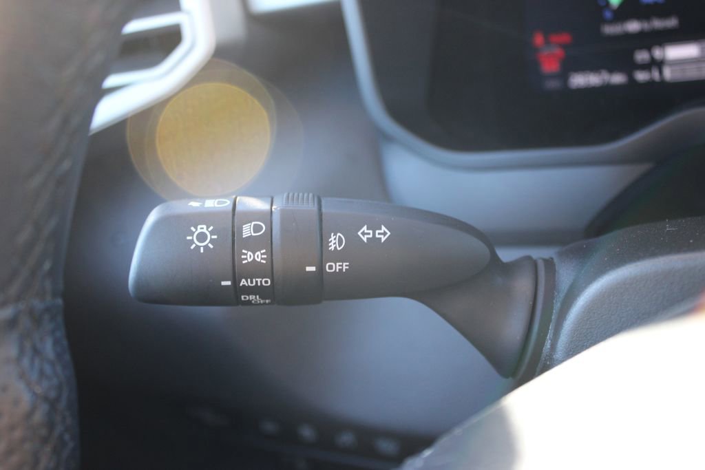 Used 2025 Toyota Sequoia SR5 AWD/4WD image 40
