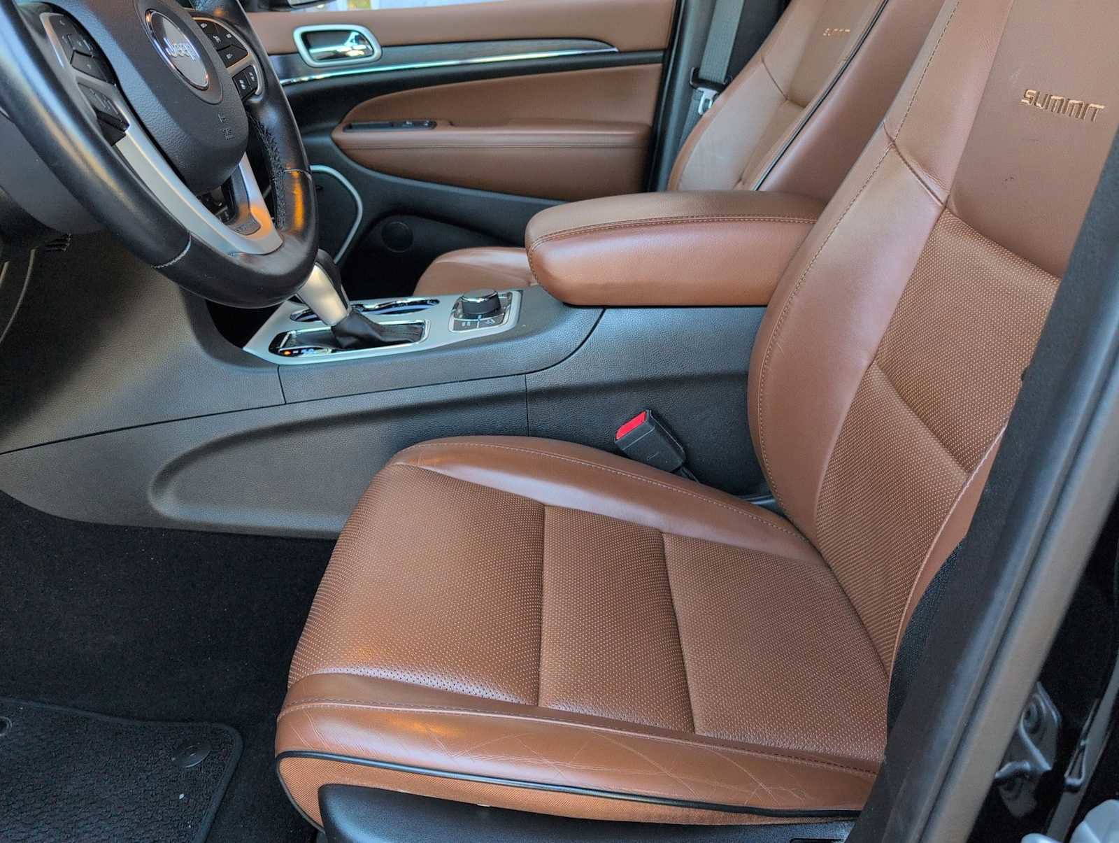 Used 2020 Jeep Grand Cherokee Summit w/ Platinum Series Group image 16