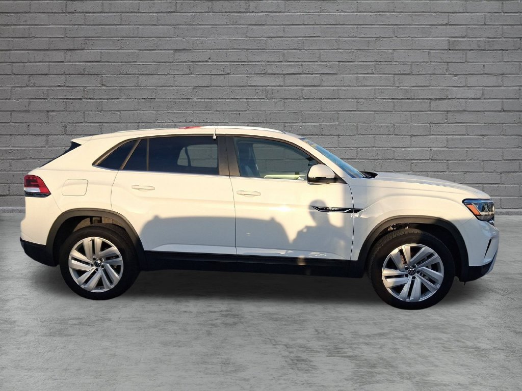 Used 2023 Volkswagen Atlas Cross Sport SE FWD image 13
