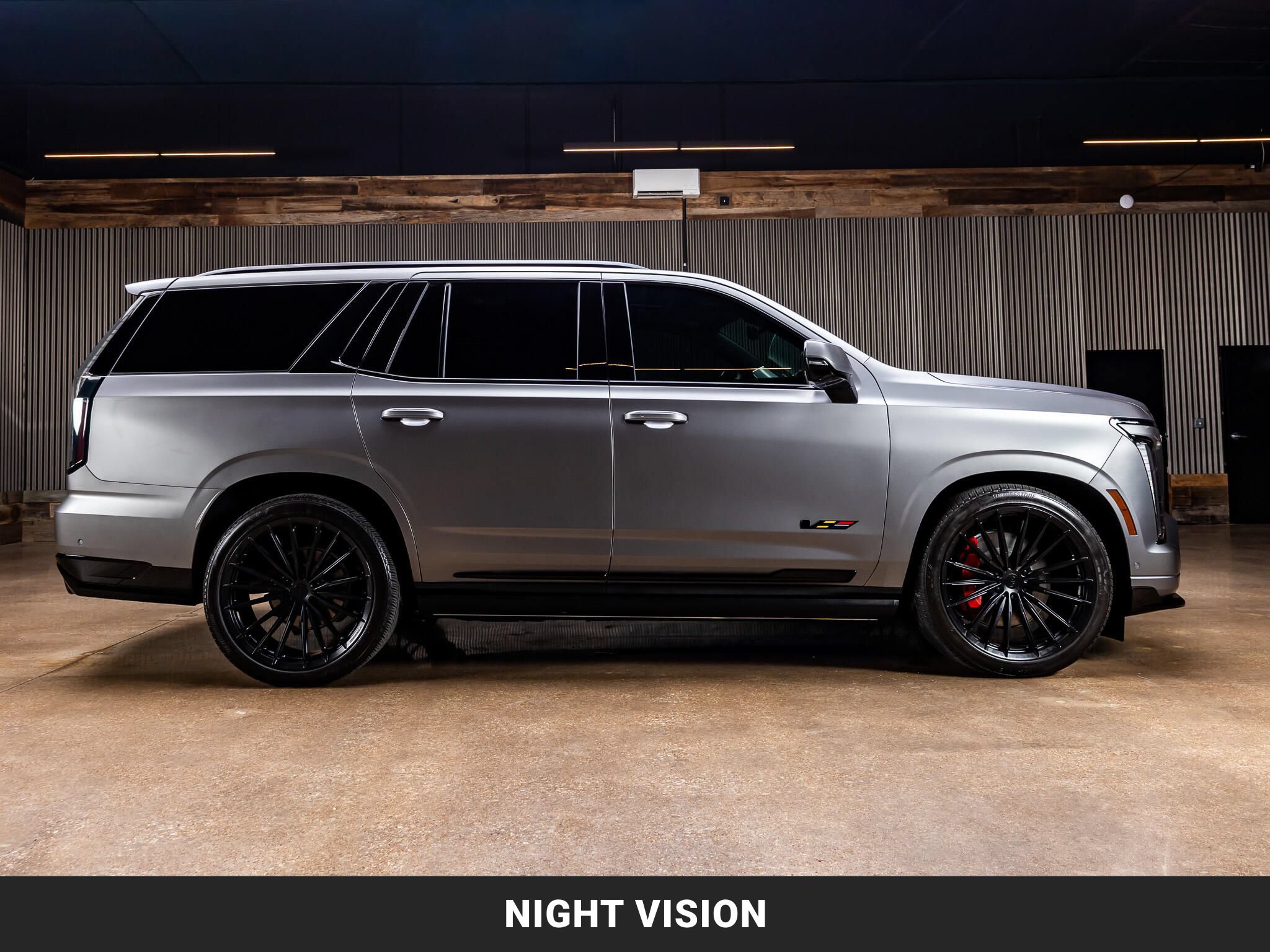 Used 2026 Cadillac Escalade V w/ LPO, Onyx Lite Package AWD/4WD image 10
