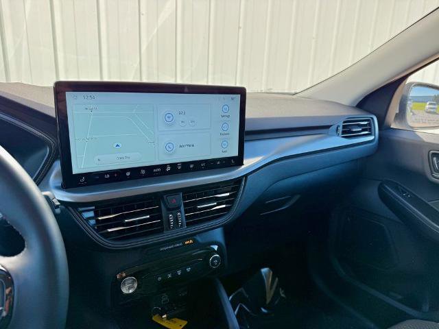 Certified 2025 Ford Escape SE image 21