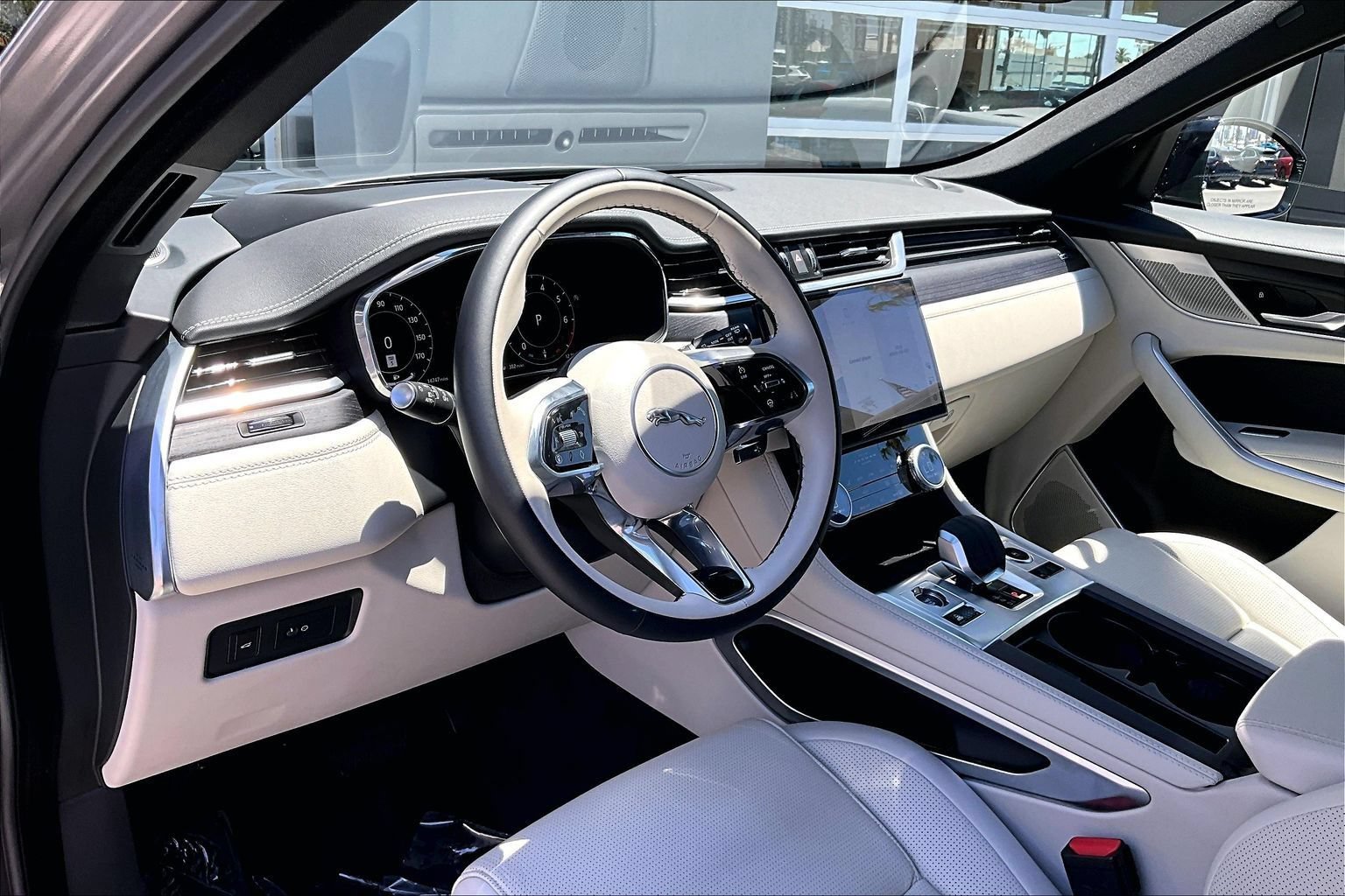 Used 2026 Jaguar F-PACE R-Dynamic S AWD/4WD image 14