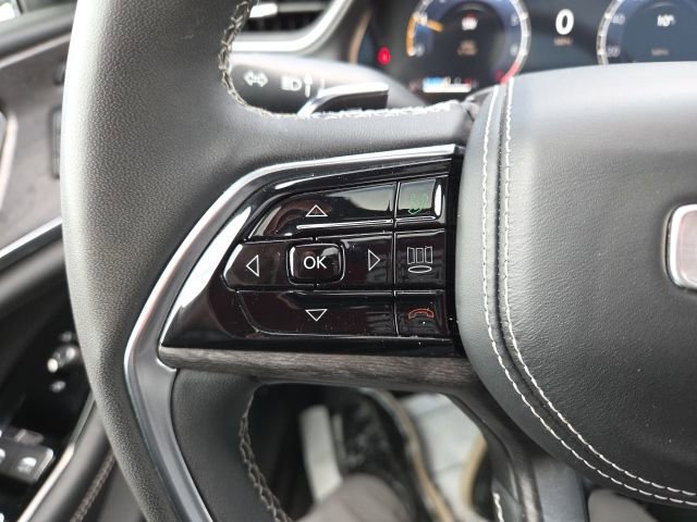 Used 2023 Jeep Grand Cherokee Overland w/ Luxury Tech Group IV image 61