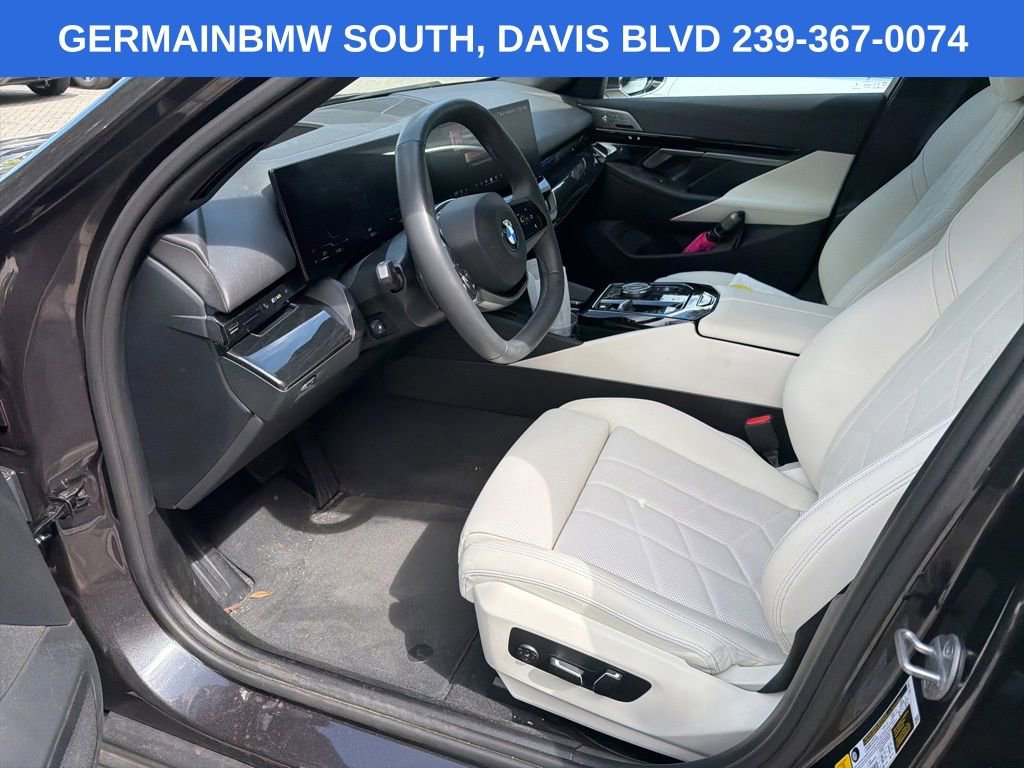 Used 2024 BMW 530i w/ Premium Package image 17