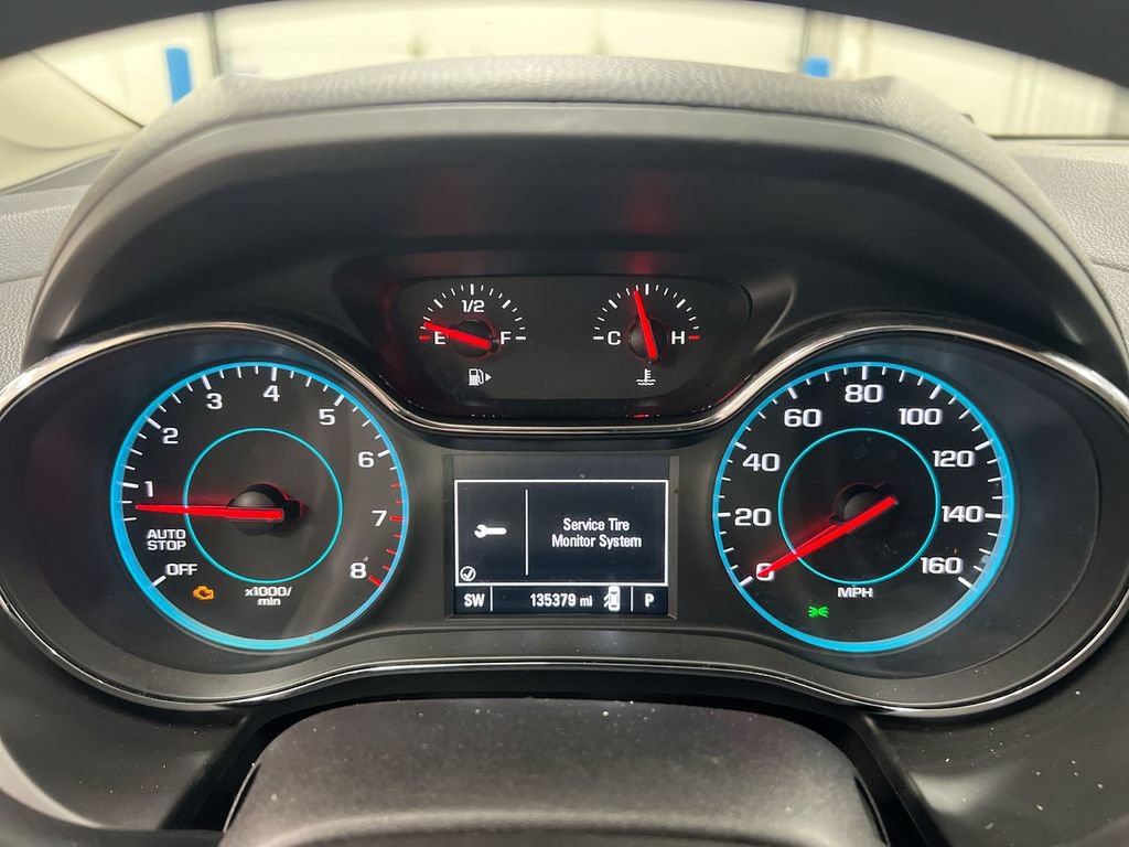 Used 2017 Chevrolet Cruze LS FWD image 12