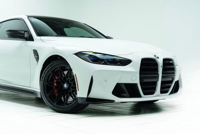 Used 2021 BMW M4 Coupe w/ M Carbon Exterior Package image 4