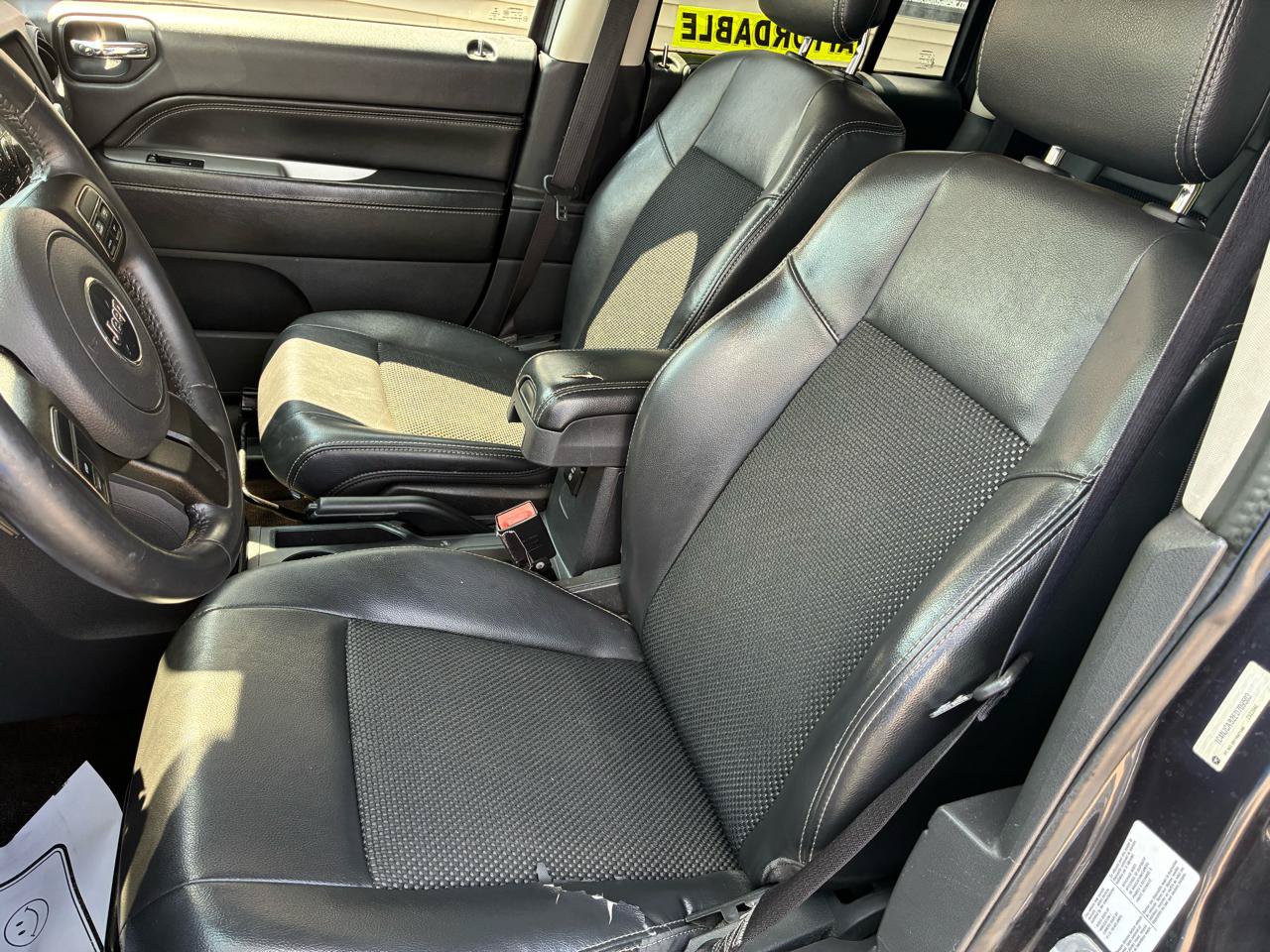Used 2014 Jeep Compass FWD image 9