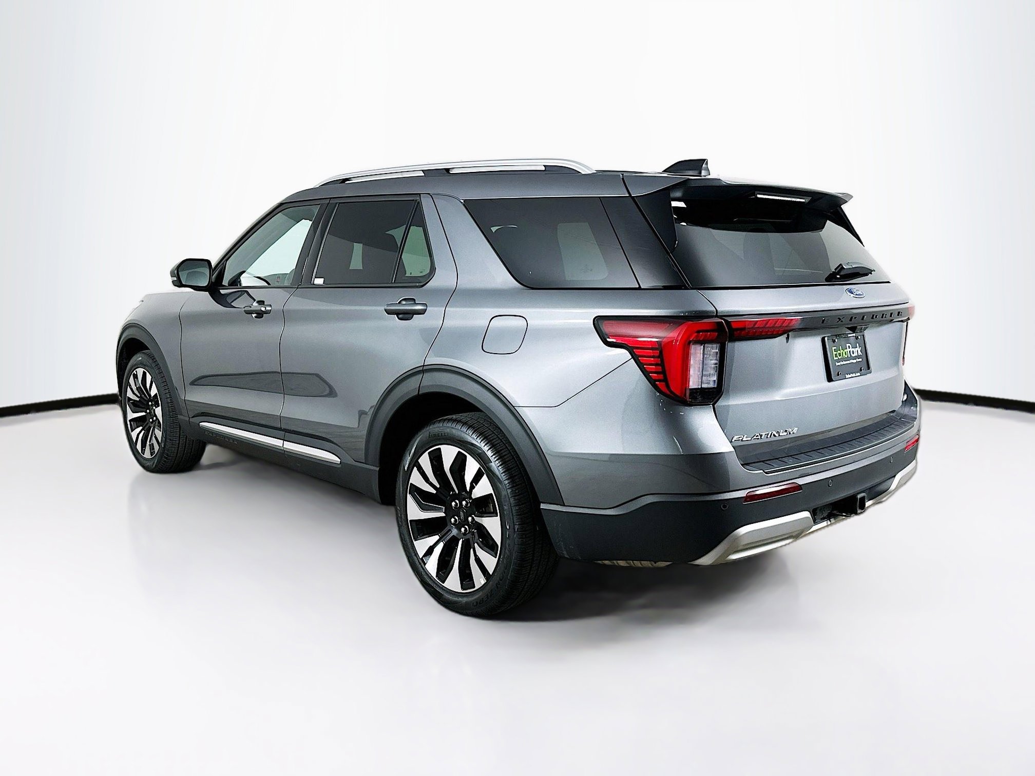 Used 2025 Ford Explorer Platinum w/ LUX Leather Package image 5