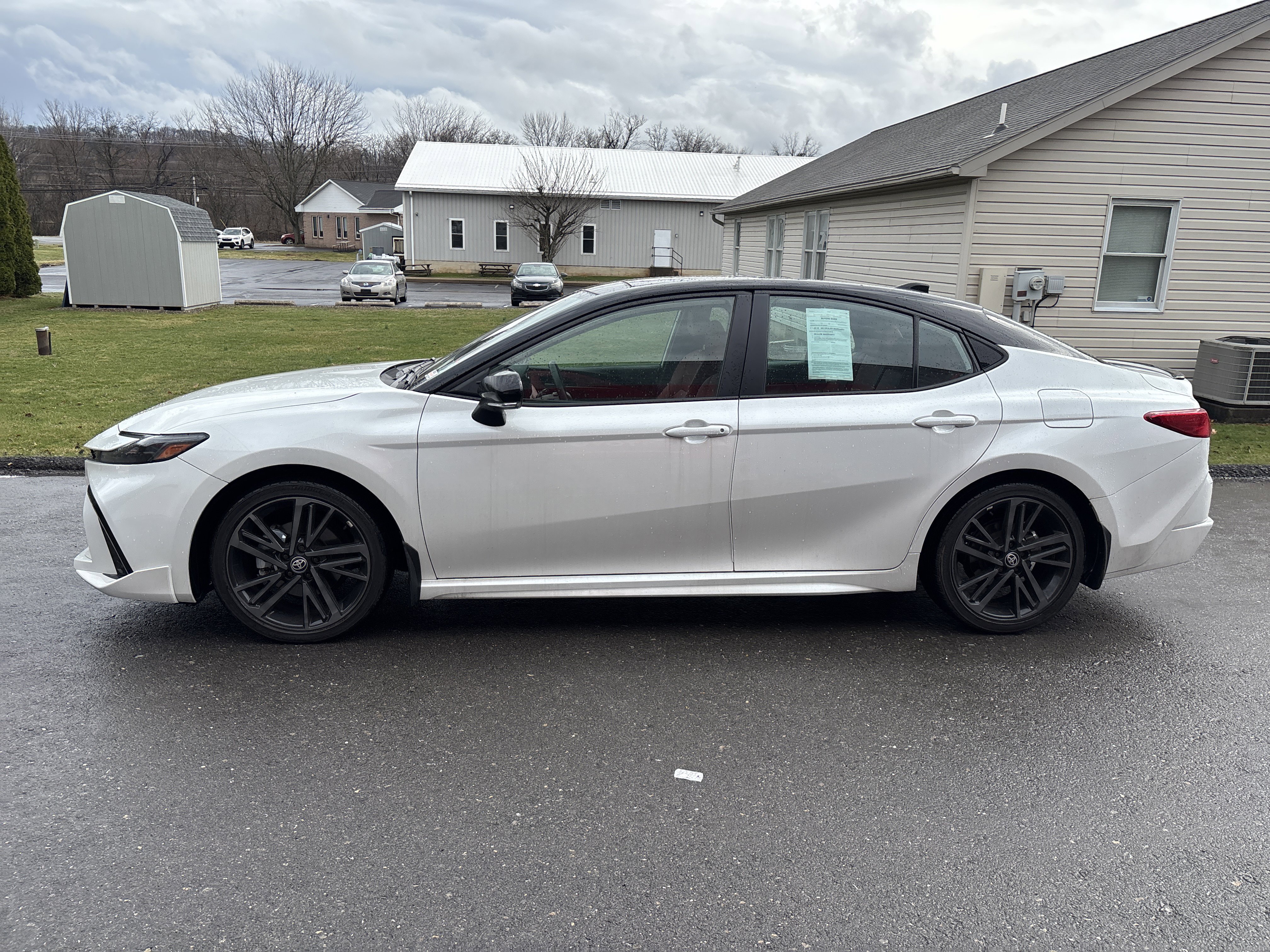 Used 2025 Toyota Camry XSE image 7