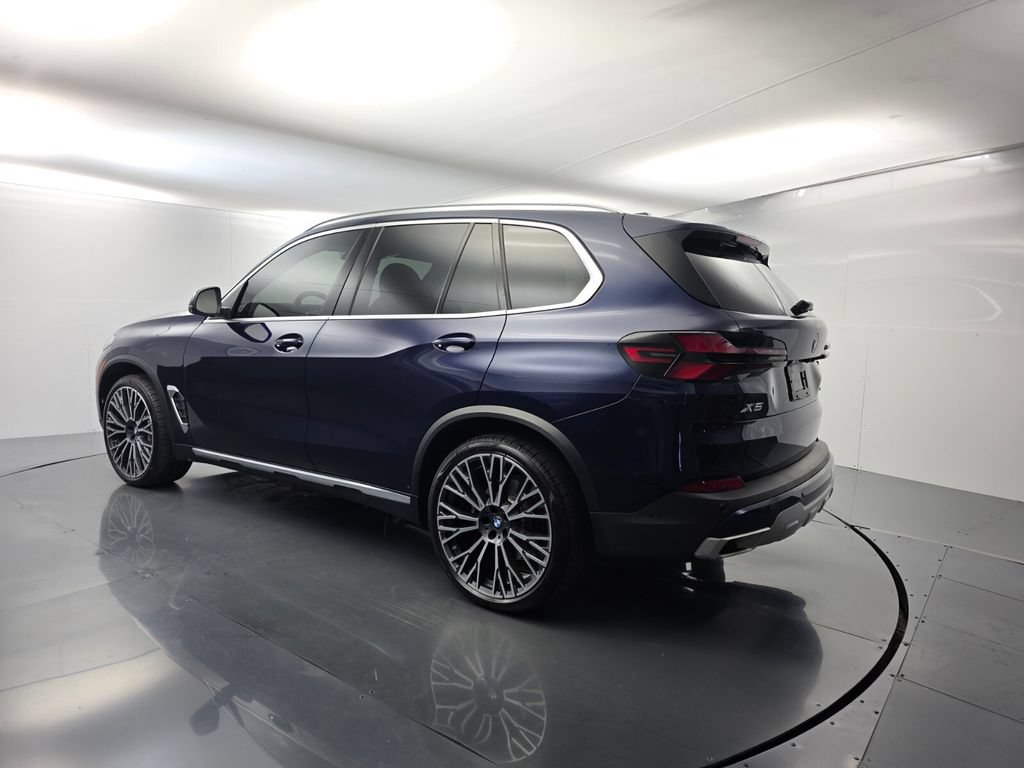 Certified 2025 BMW X5 sDrive40i w/ Premium Package RWD image 6