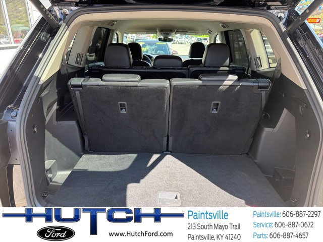 Used 2025 Volkswagen Atlas SE AWD/4WD image 14