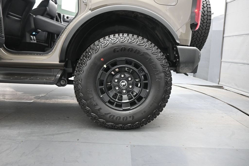 New 2026 Ford Bronco Outer Banks w/ Sasquatch Package AWD/4WD image 22