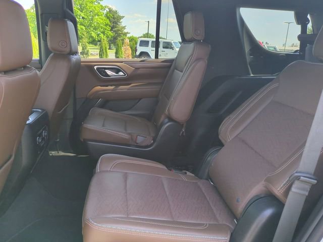 Used 2022 Chevrolet Tahoe High Country AWD/4WD image 14