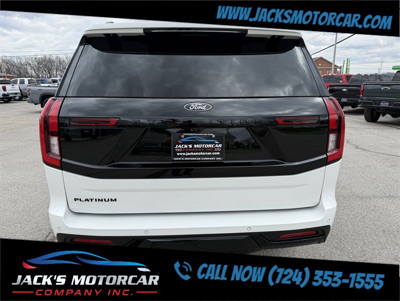 Used 2025 Ford Expedition Platinum w/ Stealth Appearance Package AWD/4WD image 6