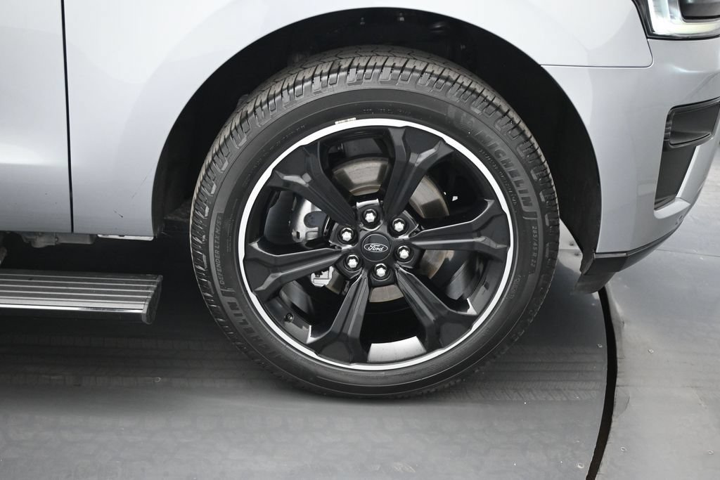Certified 2023 Ford Expedition Limited AWD/4WD image 30