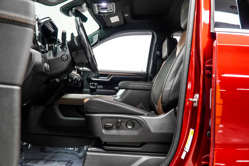 Used 2023 Chevrolet Silverado 1500 High Country w/ Technology Package AWD/4WD image 46