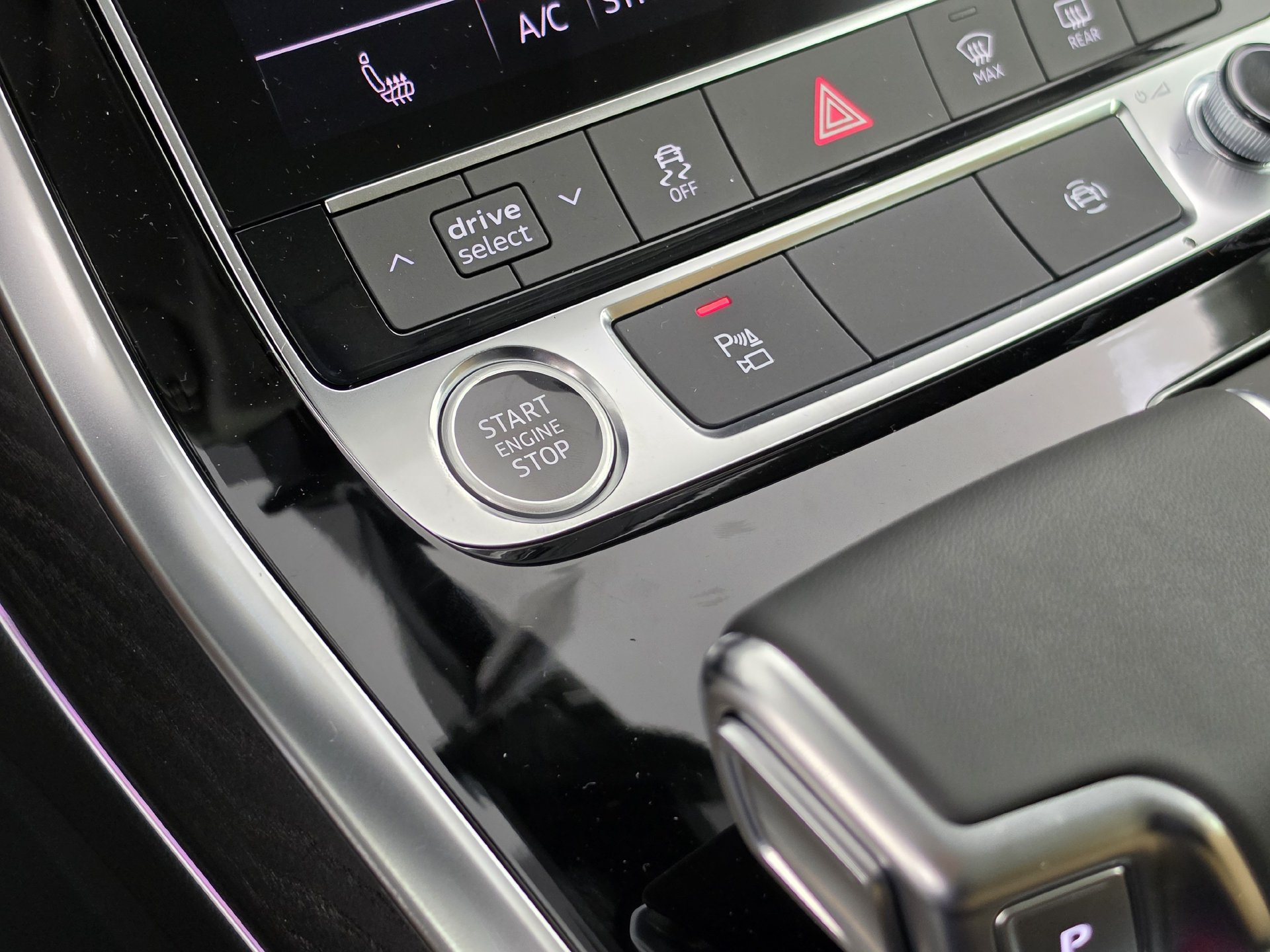 New 2026 Audi Q7 2.0T Premium AWD/4WD image 25