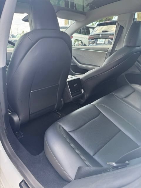 Used 2025 Tesla Model 3 Long Range RWD image 8