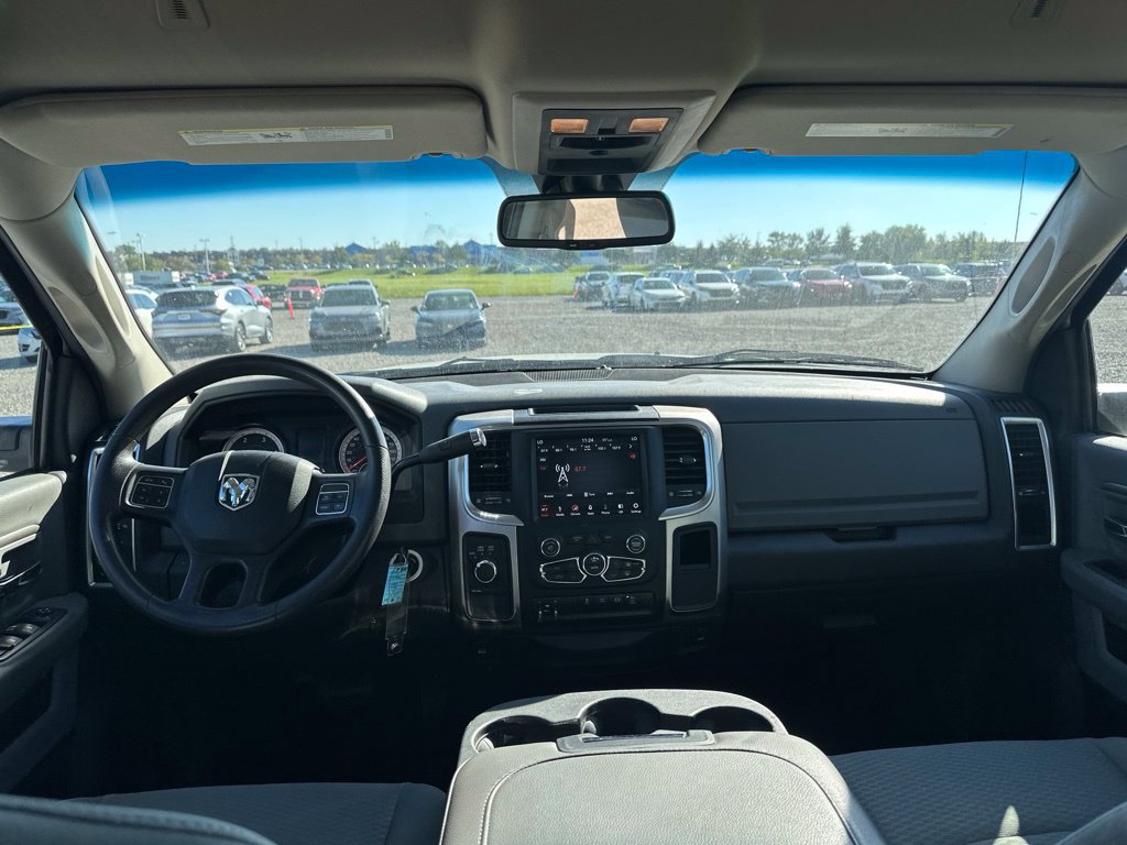 Used 2018 RAM 2500 SLT AWD/4WD image 19