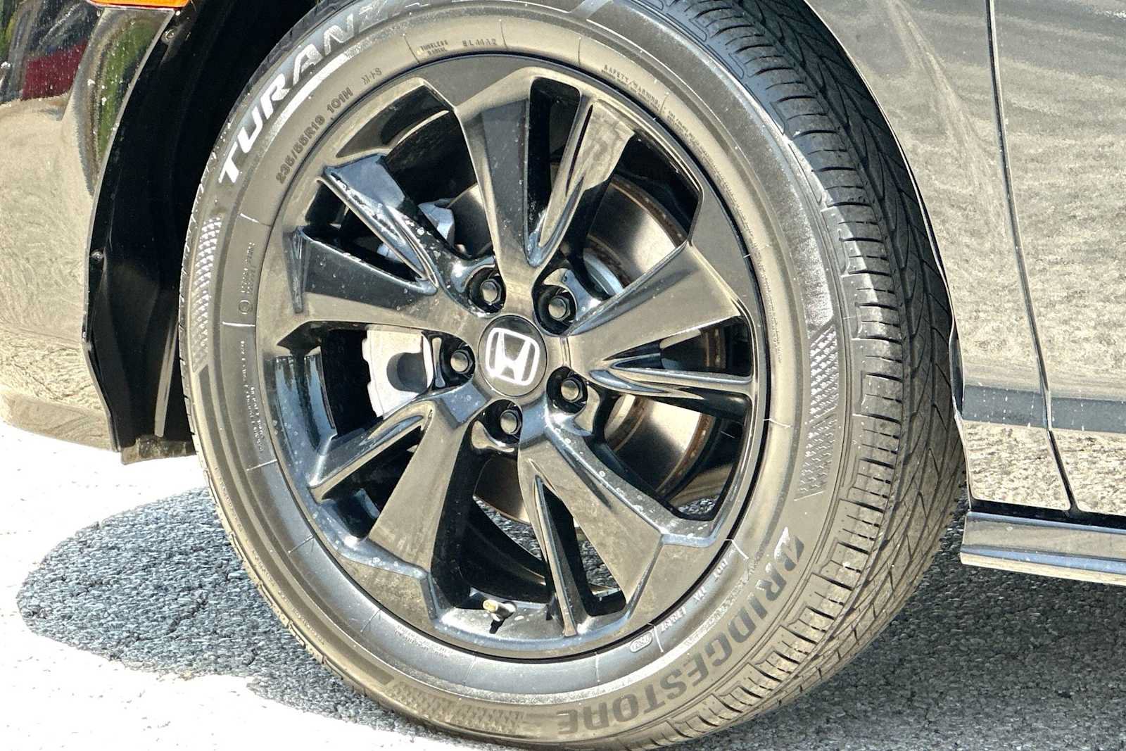 Used 2024 Honda Odyssey Sport image 11