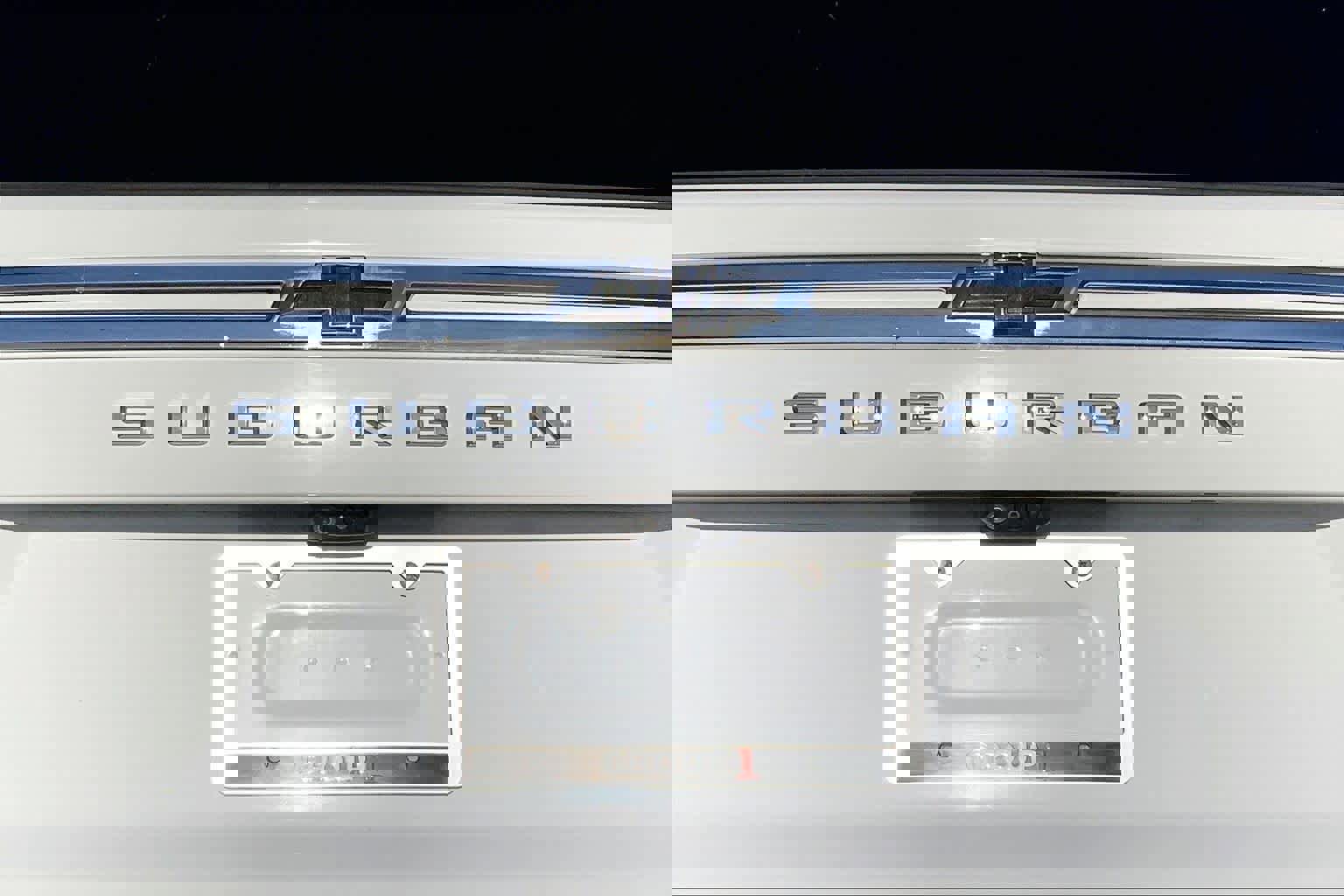 Used 2021 Chevrolet Suburban Premier w/ Premium Package image 31