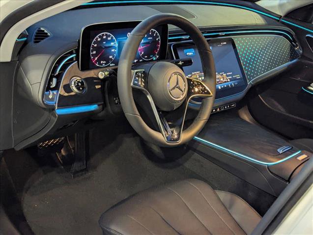 New 2026 Mercedes-Benz E 350 4MATIC Sedan image 3