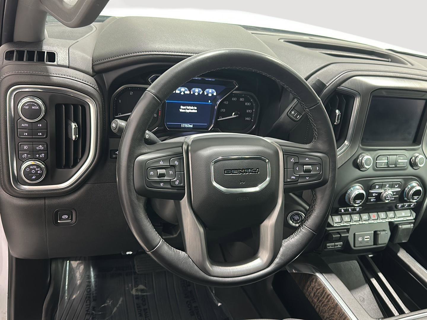 Used 2022 GMC Sierra 3500 Denali w/ Denali Ultimate Package image 24