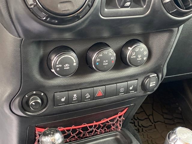 Used 2017 Jeep Wrangler Unlimited Rubicon image 11