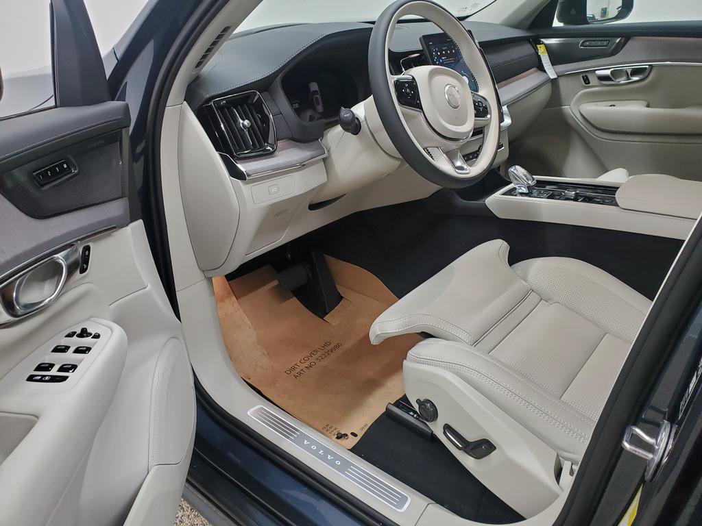 New 2027 Volvo XC90 B6 Ultra AWD/4WD image 6