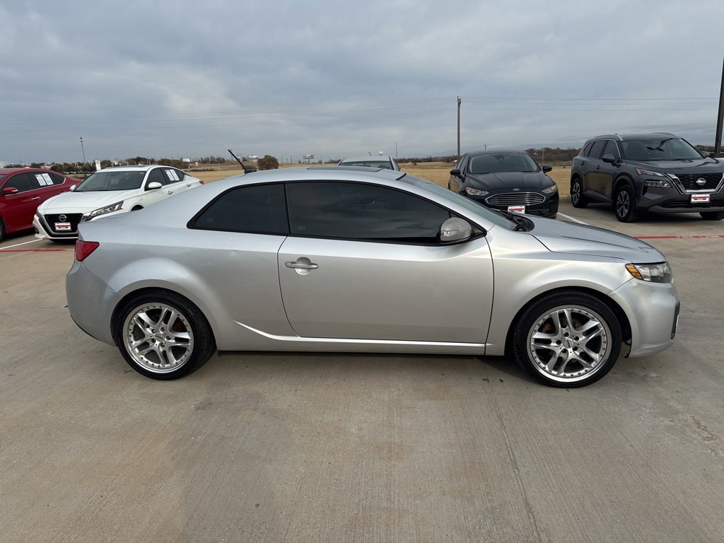 Used 2010 Kia Forte Koup EX image 4