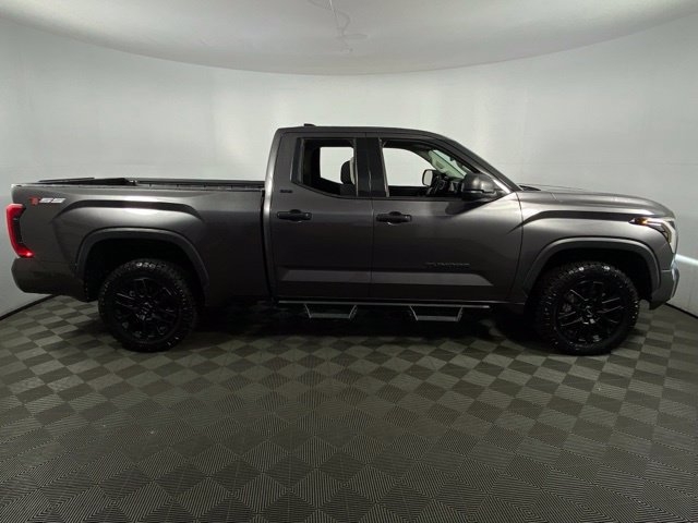 Used 2022 Toyota Tundra SR5 AWD/4WD image 10