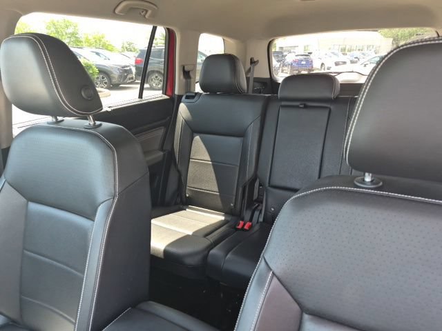 Used 2023 Volkswagen Atlas SE AWD/4WD image 11