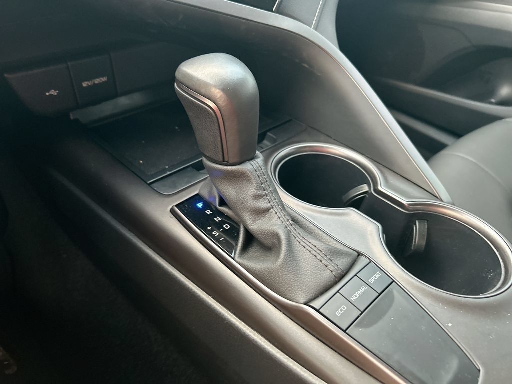 Used 2024 Toyota Camry SE FWD image 25