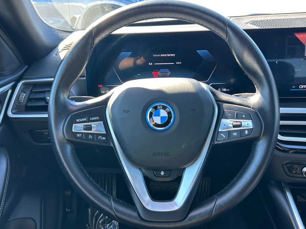 Used 2023 BMW i4 eDrive35 w/ Premium Package RWD image 18