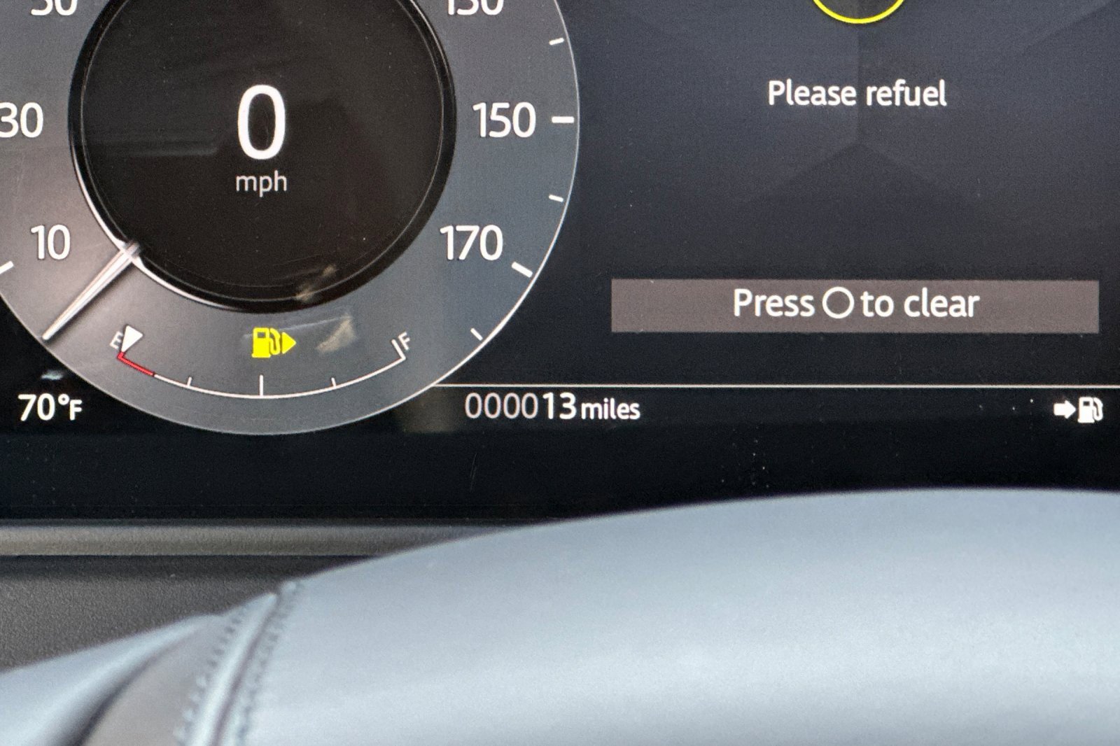 New 2026 Land Rover Range Rover Velar Dynamic SE image 31