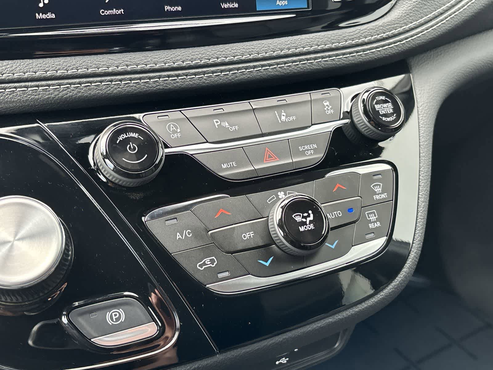 New 2026 Chrysler Pacifica Select image 22