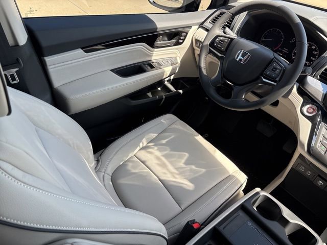 New 2026 Honda Odyssey Touring image 14