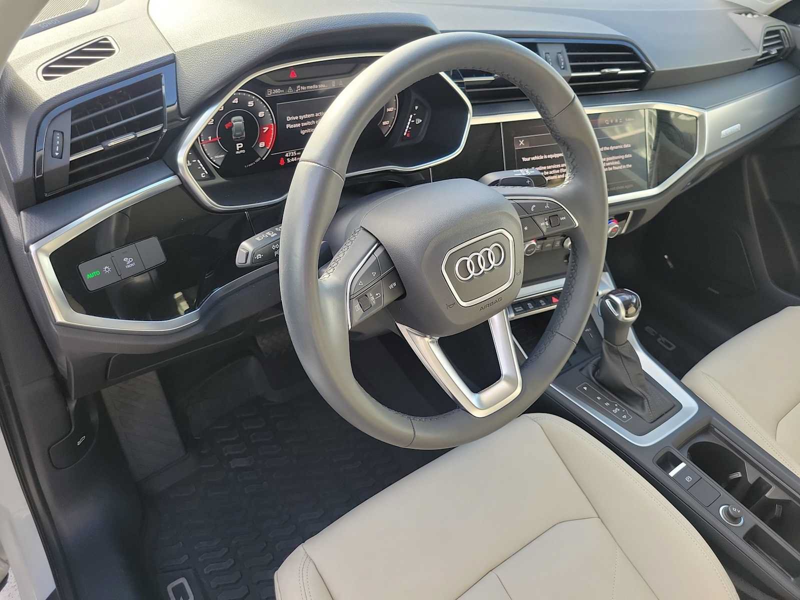 Certified 2023 Audi Q3 2.0T Premium Plus AWD/4WD image 2