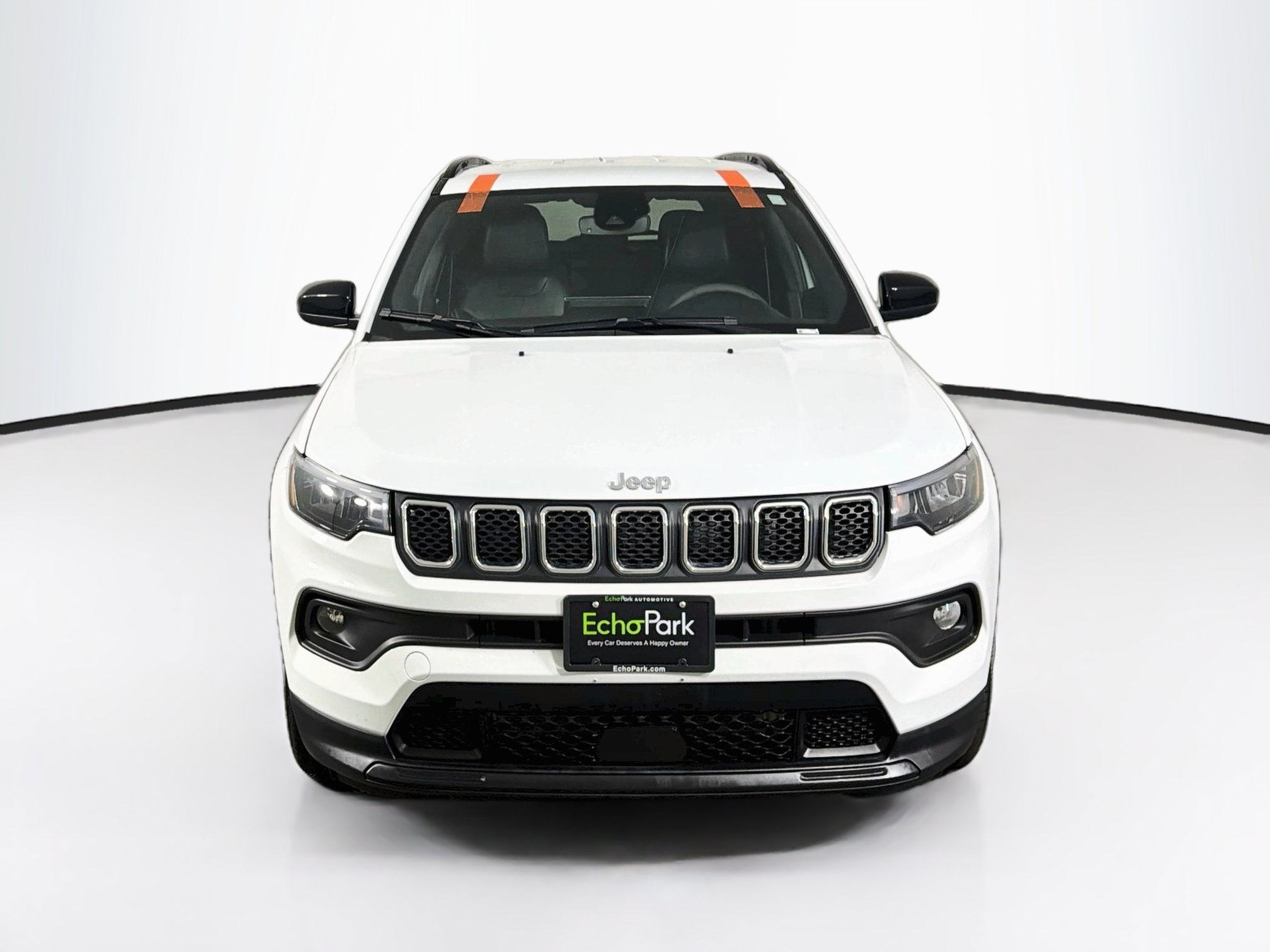 Used 2023 Jeep Compass Latitude AWD/4WD image 2