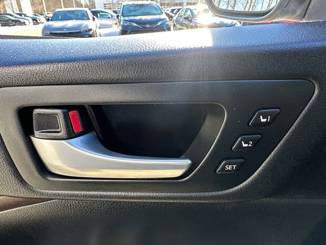 Used 2018 Toyota Highlander Limited Platinum image 24