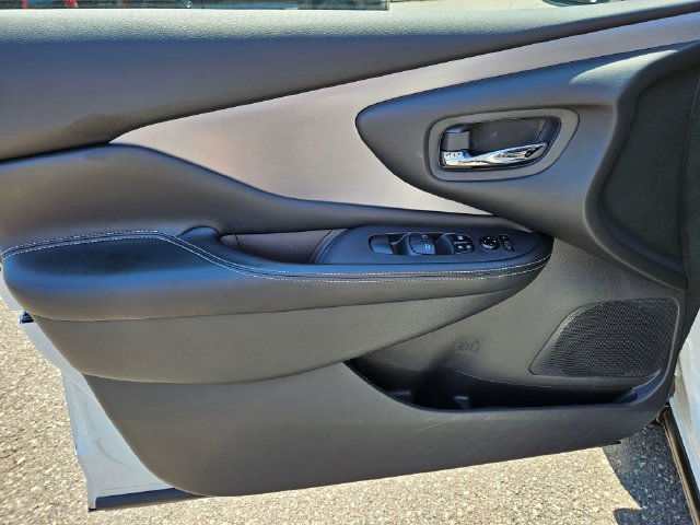 Used 2024 Nissan Murano SV AWD/4WD image 25