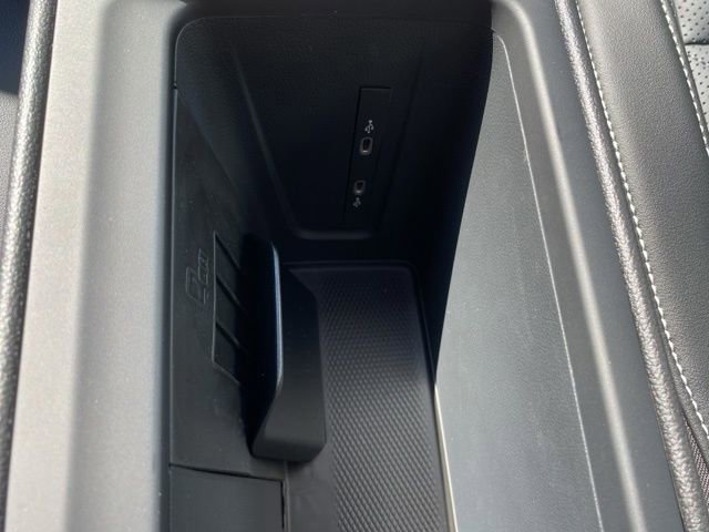 New 2025 Volkswagen Tiguan SE image 39