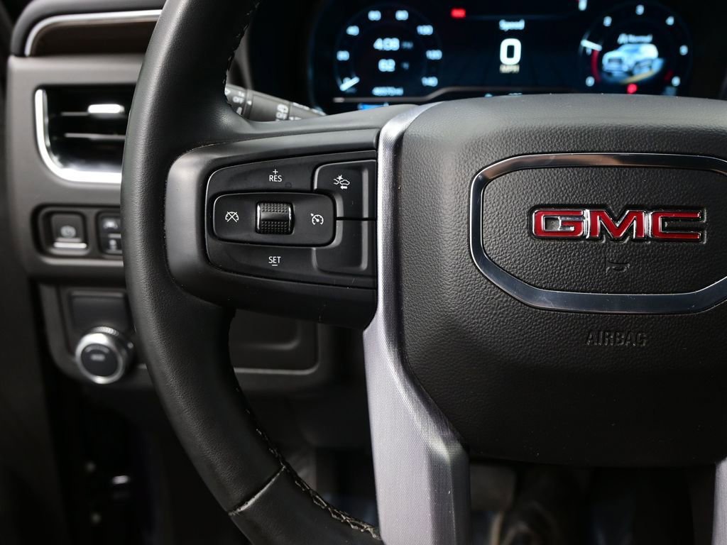 Used 2023 GMC Yukon XL SLE RWD image 16