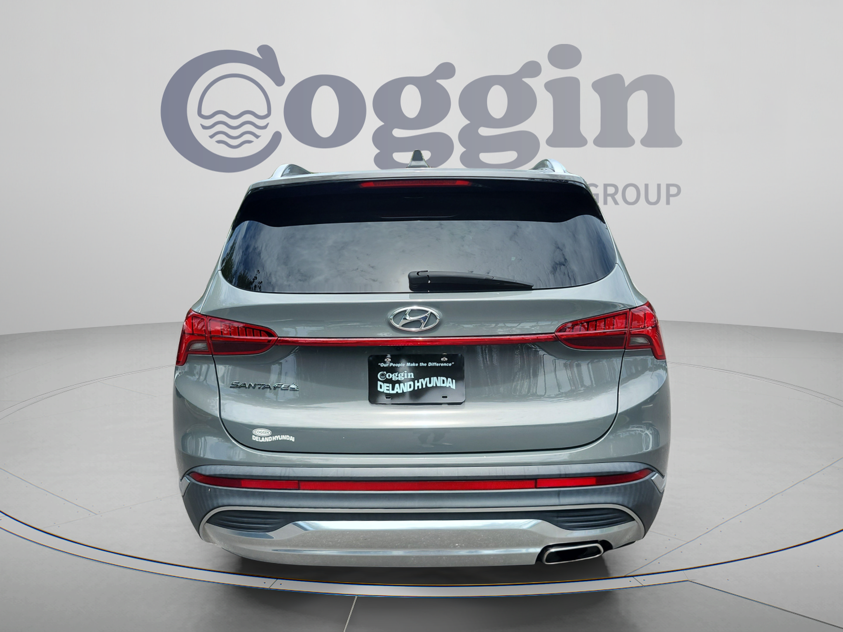 Used 2021 Hyundai Santa Fe SEL w/ Convenience Package FWD image 4